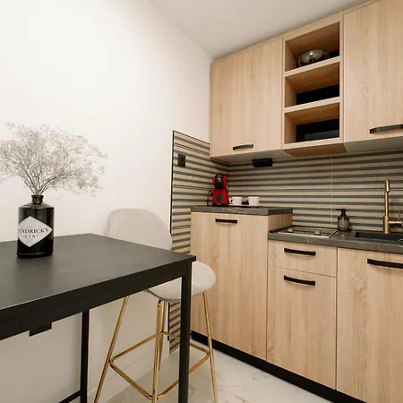 Apartment Mediterranean Oasis Old Town Split