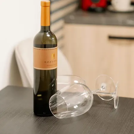 Mediterranean Oasis Old Town Lägenhet