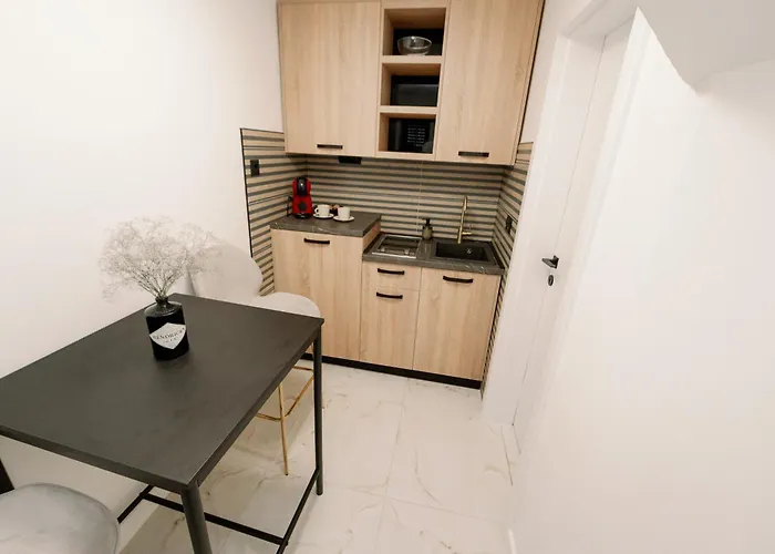 Lägenhet Mediterranean Oasis Old Town