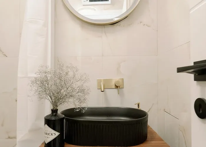 Mediterranean Oasis Old Town *